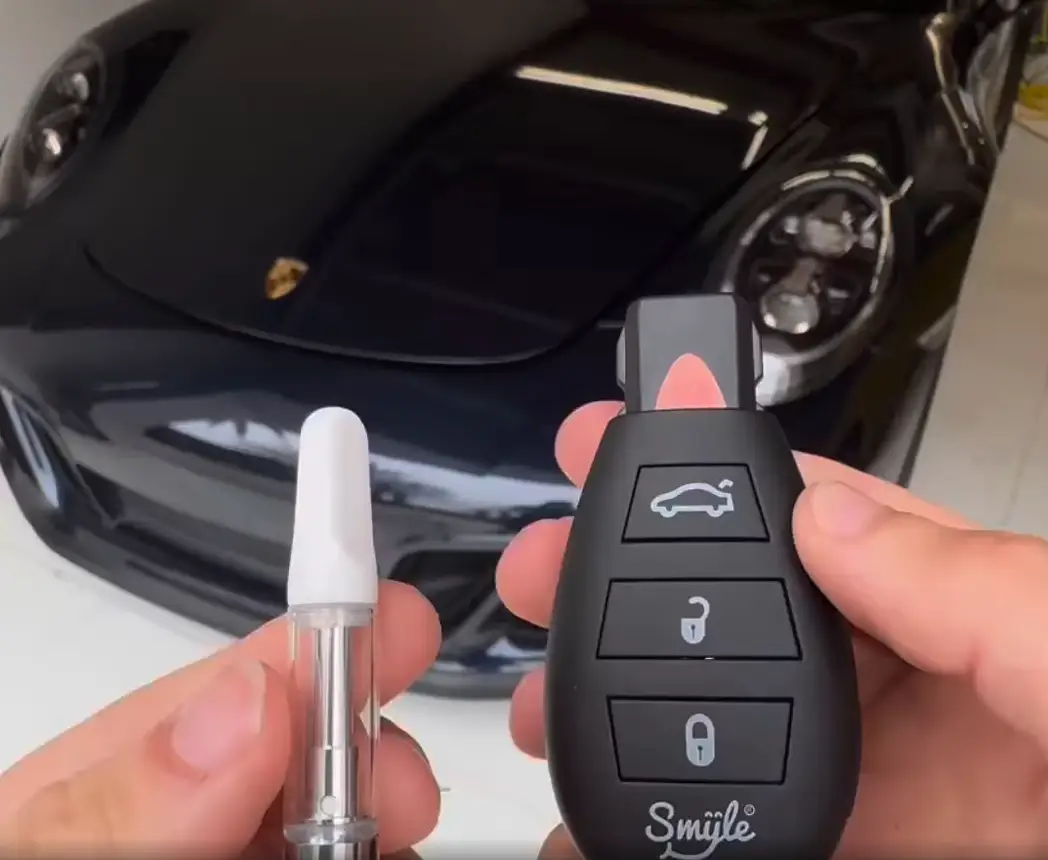 Car Key Penjamin by Smyle Labs Keeps Your Sessions Discreet and Stylish