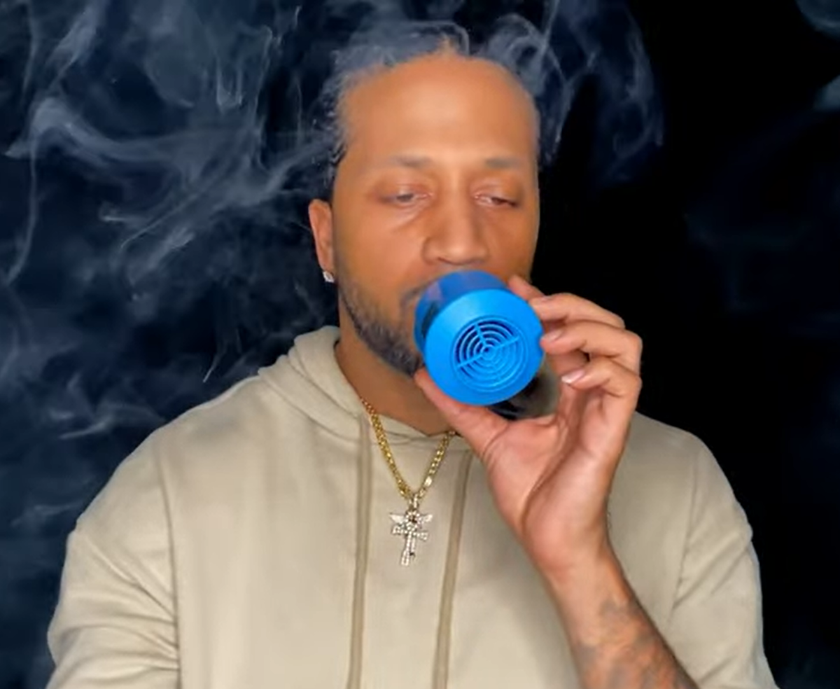 Smokebuddy Air Filter Blow Smoke In, Breathe Chill Out