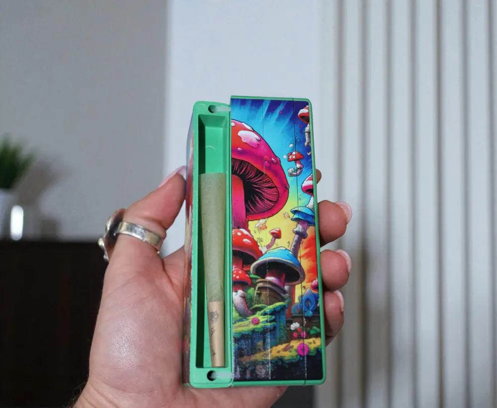 Let Your Cat Get Lit (Naturally) with Yeowww! Catnip Buds