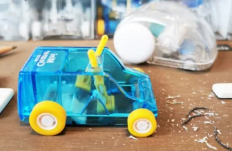 Roll Clean with the Midori Mini Desktop Cleaner Car