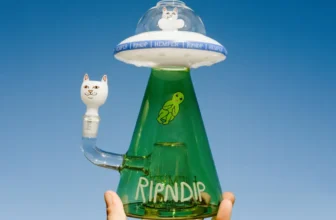 Get Beamed Up with the Nermal UFO Beaker XL