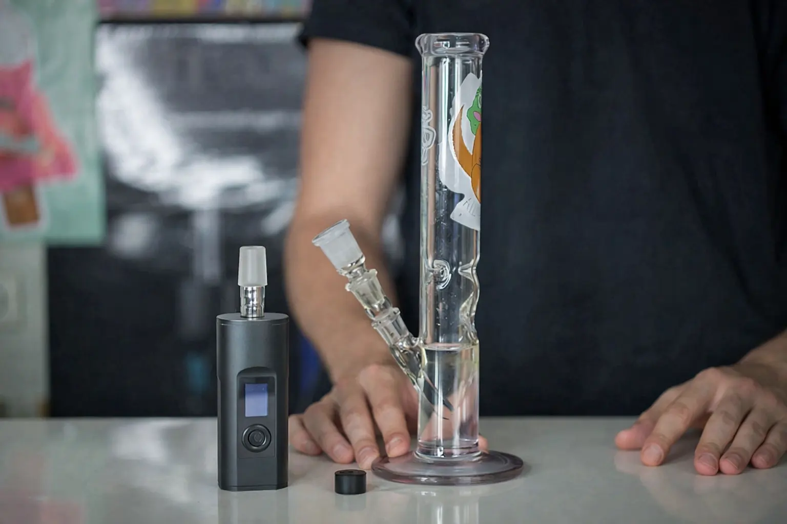 Dry Herb Vaporizer vs Bong — Which One Is Actually Better?